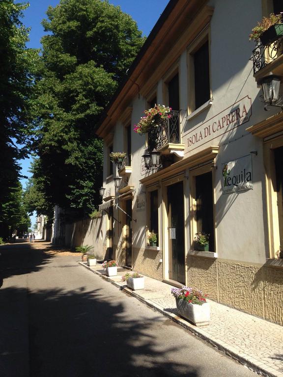 The Riverside Suite Mira Exterior foto
